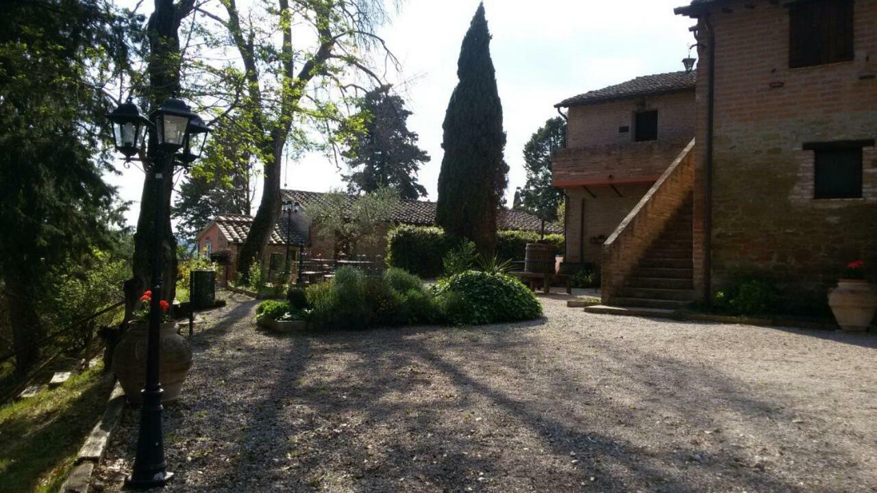Agritur Villa Osvaldo Castiglione Del Lago Perugia Colazione Piscina Acqua Salata Buitenkant foto
